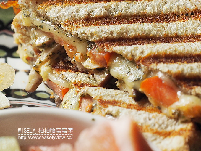 【食記】台北中正。捷運古亭站：Love; Café (咖啡輕食簡餐)＠從白天到深夜，牯嶺街裡的情感味蕾出口