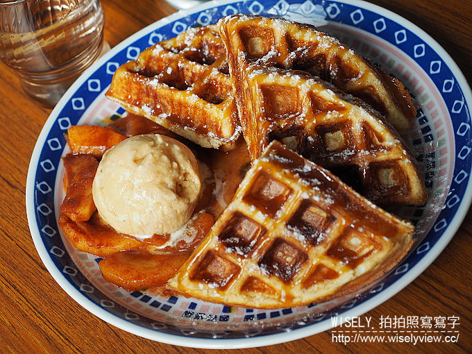 【食記】台北中正。捷運古亭站：Love; Café (咖啡輕食簡餐)＠從白天到深夜，牯嶺街裡的情感味蕾出口