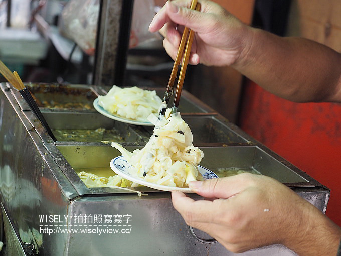 【食記】台北大同。捷運大橋頭站：大稻埕慈聖宮美食＠阿桂姨排骨湯&魯肉飯