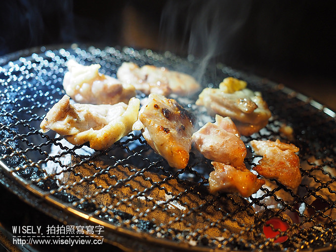 【食記】新北中和。捷運景安站：角亭日式炭火燒肉＠平價吃到飽，推松阪豬與剝殼蝦