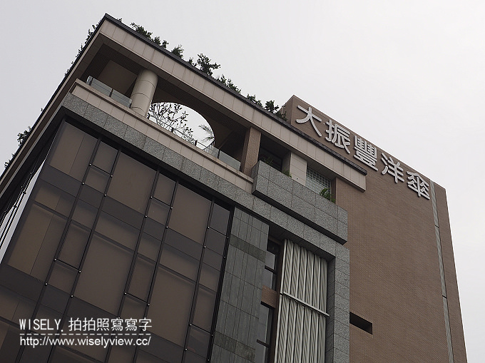 《台中市北屯區。大振豐洋傘文創主題館》展售國內外精品平價雨傘，提供訂製與諮詢服務～(文末留言贈獎活動)