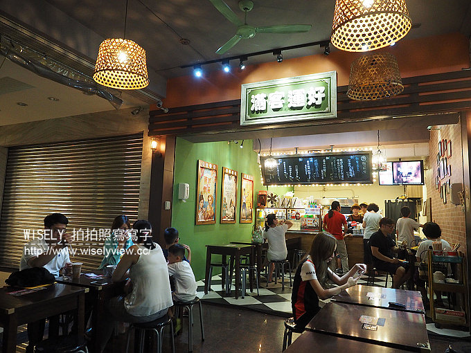 《高雄市苓雅區。好運吐司商行(自強店)》南洋美食吐司宵夜＠咖椰吐司、熱壓吐司