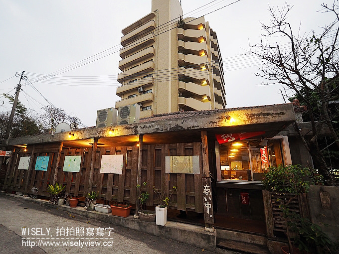 《日本沖繩自由行。景點／美食／祭典／購物／住宿 3-2》山の茶屋樂水／玉城燒、糸滿漁民食堂、八重瀨公園／中本鮮魚店、自衛隊知念屯地／知念岬公園／Café Curcuma、鐘乳石洞Cave Café／Okinawa World、琉球新麺 通堂、萬國屋民泊(Airbnb)、國際通屋台村