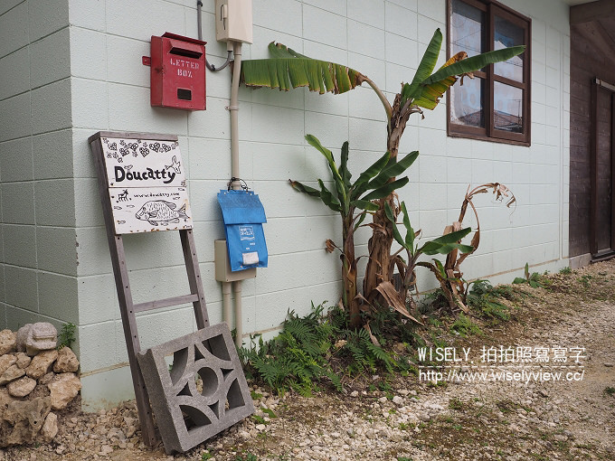 《日本沖繩自由行。景點／美食／祭典／購物／住宿 3-3》Times Car RENTAL租車自駕、Doucatty(手作染織)、自家製麵 三竹壽、神村酒造 古酒藏、美國村(VONGO & ANCHOR／Timeless bean to bar Chocolate)、雜貨屋(そ)、オレンジキッチン(定食套餐)、疾風ホルモン(和牛燒肉)