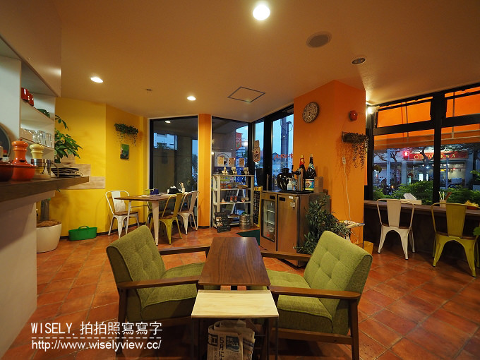 《日本沖繩自由行。景點／美食／祭典／購物／住宿 3-3》Times Car RENTAL租車自駕、Doucatty(手作染織)、自家製麵 三竹壽、神村酒造 古酒藏、美國村(VONGO & ANCHOR／Timeless bean to bar Chocolate)、雜貨屋(そ)、オレンジキッチン(定食套餐)、疾風ホルモン(和牛燒肉)