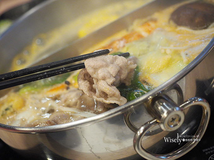 《台北大安。捷運國父紀念館站美食》大初 SHABU SHABU@72盎司大肉盤，四人組合套餐