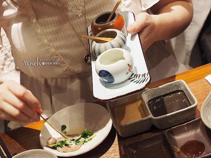 《台北中山。捷運劍南路站美食》黑毛屋大直店@和牛涮涮鍋&活龍蝦海鮮鍋,大推限定鹽麴鍋 《台北中山。捷運劍南路站美食》黑毛屋大直店@和牛涮涮鍋&活龍蝦海鮮鍋,大推限定鹽麴鍋