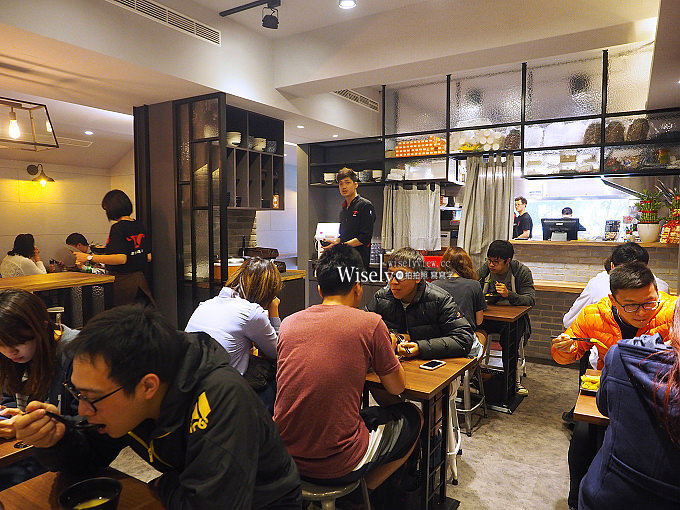 《台北中正。捷運公館站》初牛(公館店)/日式燒肉丼飯@厚切牛排丼,近水博館CP值略低 《台北中正。捷運公館站》初牛(公館店)/日式燒肉丼飯@厚切牛排丼,近水博館CP值略低