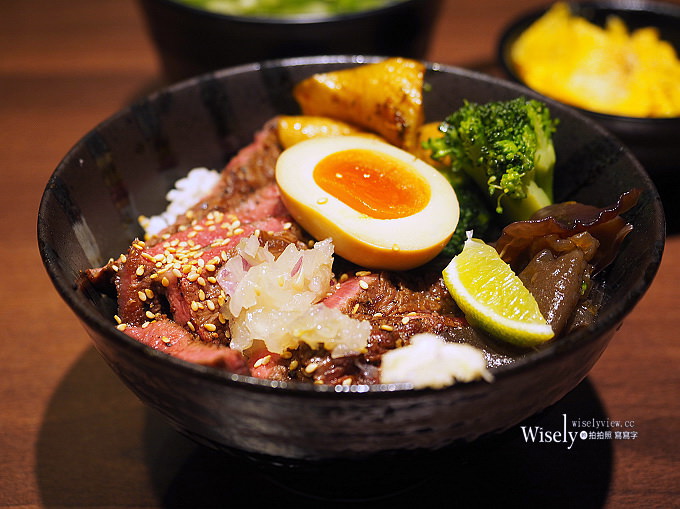 《台北中正。捷運公館站》初牛(公館店)/日式燒肉丼飯@厚切牛排丼,近水博館CP值略低 《台北中正。捷運公館站》初牛(公館店)/日式燒肉丼飯@厚切牛排丼,近水博館CP值略低