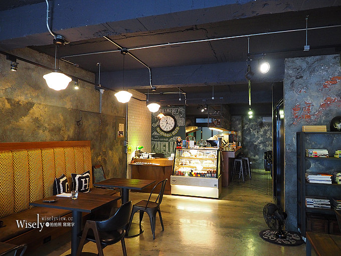 《台北大安。捷運東門站》Neighbor’s Café鄰居咖啡＠隱身青田街裡的巷弄聊天小店