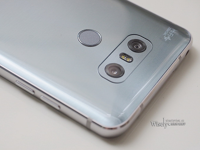 《手機開箱。實拍評測》一手掌控的LG G6：雙主鏡頭+前後雙廣角、IP68防水防塵、18:9螢幕比、5.7吋QHD+螢幕