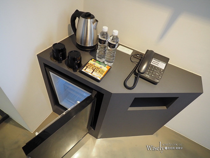 《台中旅遊資訊。西屯區住宿》LUMI光之旅店：近逢甲夜市高CP值服務佳，簡約風格設計