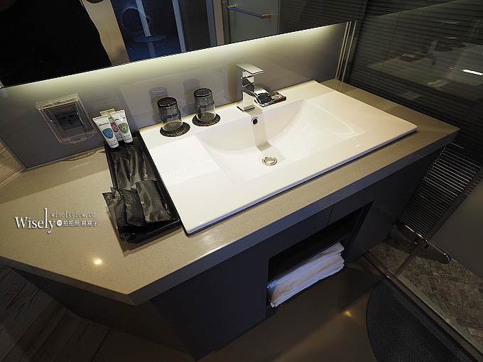 《台中旅遊資訊。西屯區住宿》LUMI光之旅店：近逢甲夜市高CP值服務佳，簡約風格設計