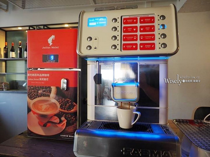 《台中旅遊資訊。西屯區住宿》LUMI光之旅店：近逢甲夜市高CP值服務佳，簡約風格設計