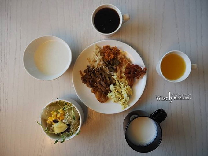 《台中旅遊資訊。西屯區住宿》LUMI光之旅店：近逢甲夜市高CP值服務佳，簡約風格設計