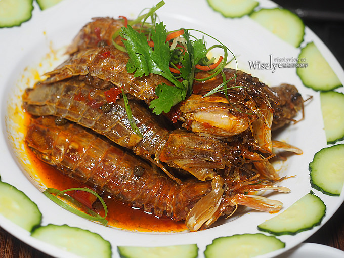 《澳門美食。百老匯》李家菜(廣式火鍋中菜館)：米其林指南推薦，必吃清湯牛腩煲