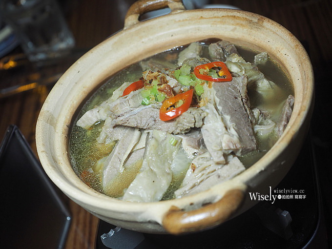 《澳門美食。百老匯》李家菜(廣式火鍋中菜館)：米其林指南推薦，必吃清湯牛腩煲