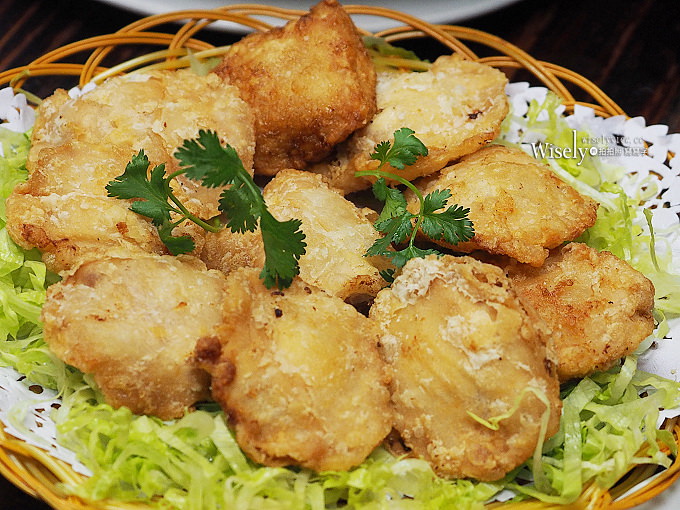 《澳門美食。新馬路》水佬榮海鮮火鍋飯店：香辣花甲蟹鍋，還有美味金沙蝦與水蟹粥