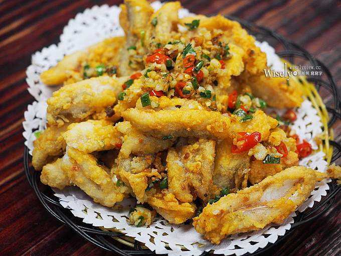 《澳門美食。新馬路》水佬榮海鮮火鍋飯店：香辣花甲蟹鍋，還有美味金沙蝦與水蟹粥