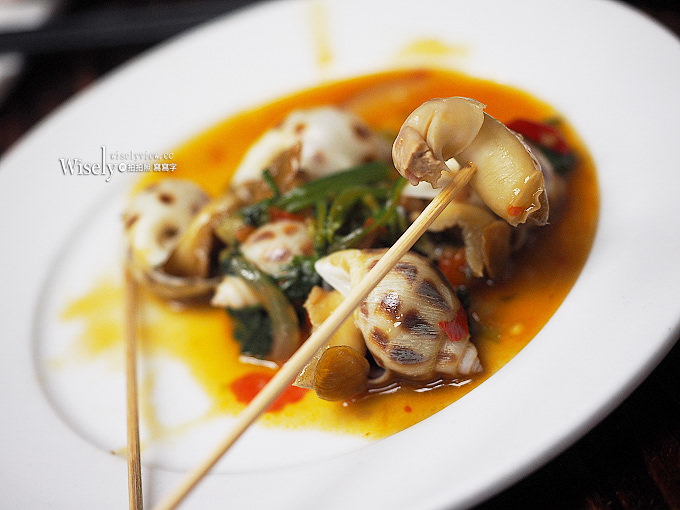 《澳門美食。新馬路》水佬榮海鮮火鍋飯店：香辣花甲蟹鍋，還有美味金沙蝦與水蟹粥