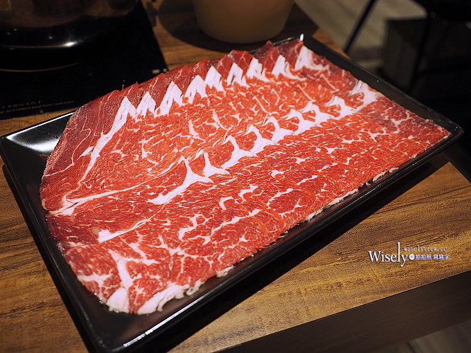 《新北永和。福和橋下》XO shabu shabu：日式涮涮鍋搭配特色沾醬，冷飲&冰淇淋吃到飽