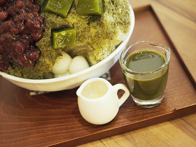 《台中西區。MACHIYA CAFÉ町家咖啡》隱身市場裡的美味宇治金時與夏日祭典藍柑橘刨冰