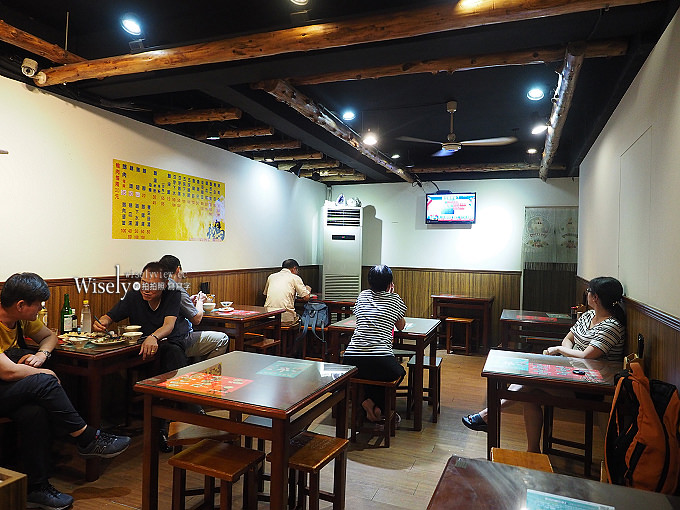 （遷址）新北永和。天橋下鵝肉專業料理：煙燻鵝肉平價好吃，鵝肉米粉細滑可口