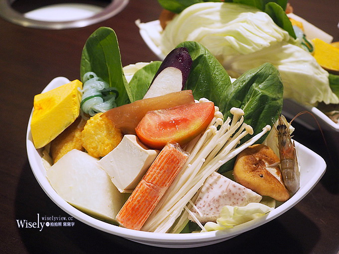 《新北新店。捷運新店區公所站》鮮境精緻涮涮鍋(中正店)：平價雙人套餐肉多划算