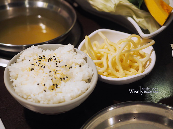 《新北新店。捷運新店區公所站》鮮境精緻涮涮鍋(中正店)：平價雙人套餐肉多划算