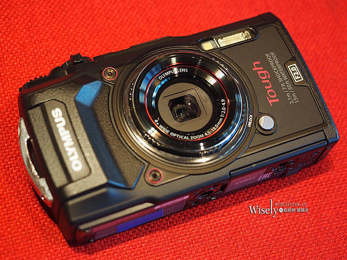 《Olympus TG-5》防水相機特色功能：Pro-Capture瞬間捕捉、LIVE COMPOSITE即時合成、四種微距攝影、4K錄影規格及高速影片