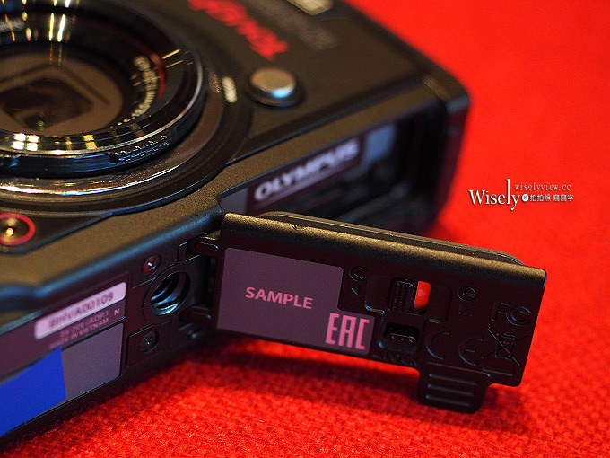 《Olympus TG-5》防水相機特色功能：Pro-Capture瞬間捕捉、LIVE COMPOSITE即時合成、四種微距攝影、4K錄影規格及高速影片