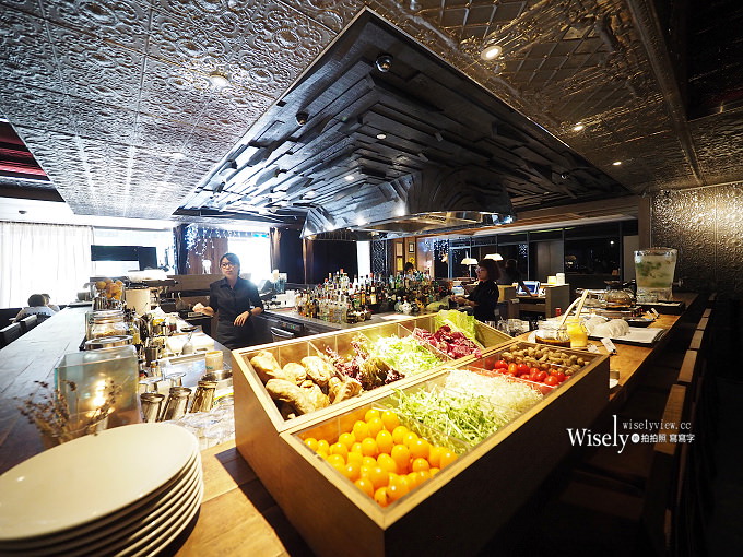 《台北松山。捷運南京復興站》333 RESTAURANT & BAR：週末早午餐、沙拉及薯條吃到飽