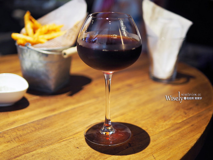 《台北松山。捷運南京復興站》333 RESTAURANT & BAR：週末早午餐、沙拉及薯條吃到飽