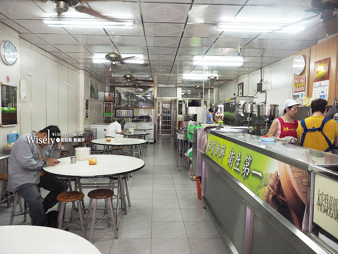 高雄苓雅。菜粽李粽店︱古早味香Q不軟爛，享譽南部超過一甲子的好吃素粽