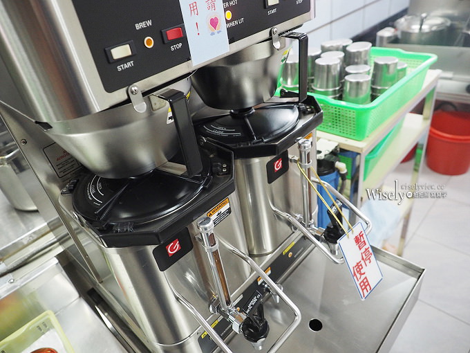 高雄苓雅。菜粽李粽店︱古早味香Q不軟爛，享譽南部超過一甲子的好吃素粽