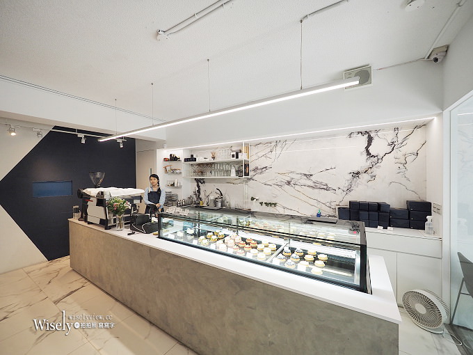 《台北大安。捷運忠孝新生站》CHANTEZ Pâtisserie 穿石：細膩精巧而口感豐富的法式甜點