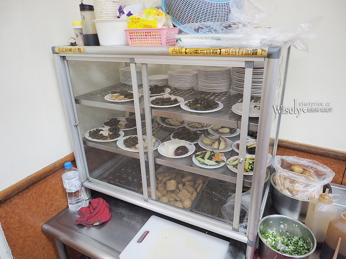 《新北永和。捷運頂溪站》老黃原汁牛肉麵：特色湯頭清爽不油膩，在地排隊名店