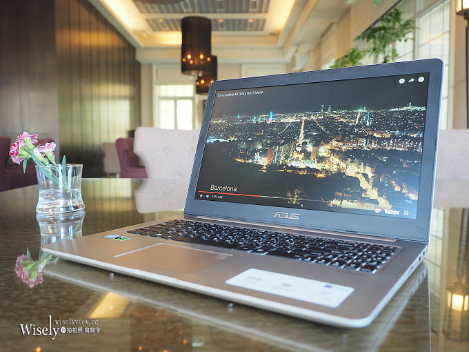 《筆電分享推薦。華碩ASUS VivoBook Pro 15》4K螢幕高效能，內建獨立顯卡，輕巧好攜帶