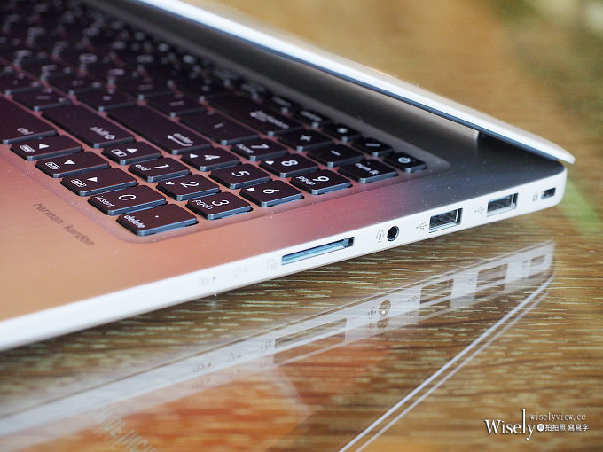 《筆電分享推薦。華碩ASUS VivoBook Pro 15》4K螢幕高效能，內建獨立顯卡，輕巧好攜帶