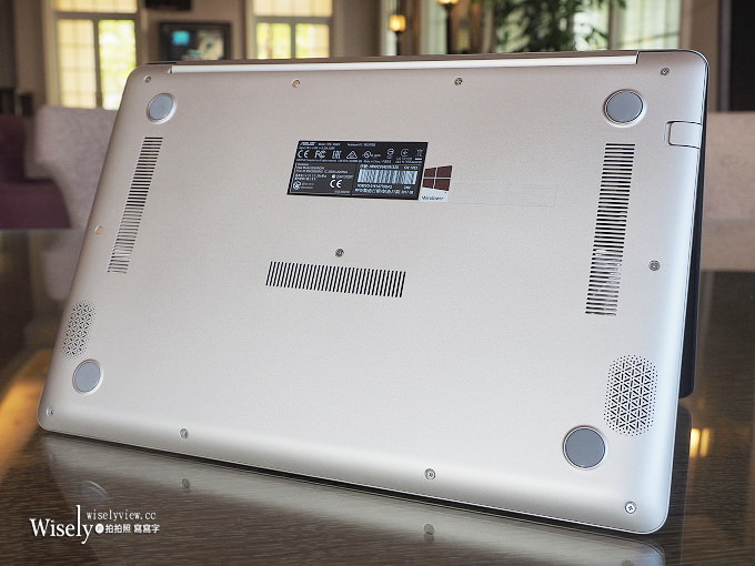 《筆電分享推薦。華碩ASUS VivoBook Pro 15》4K螢幕高效能，內建獨立顯卡，輕巧好攜帶