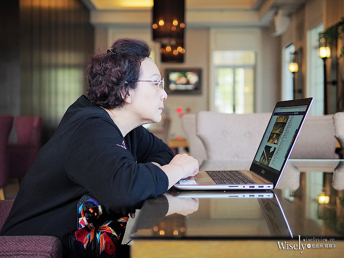 《筆電分享推薦。華碩ASUS VivoBook Pro 15》4K螢幕高效能，內建獨立顯卡，輕巧好攜帶