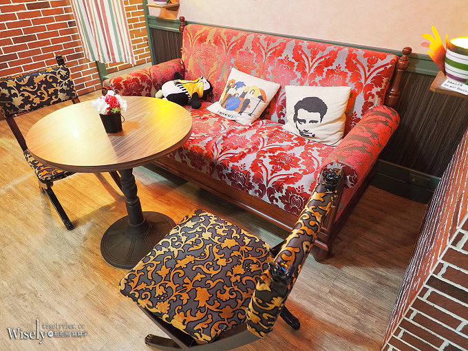 《台北中正。捷運台電大樓站》中央公園咖啡館：美劇「六人行」主題餐廳，鄰近台大公館