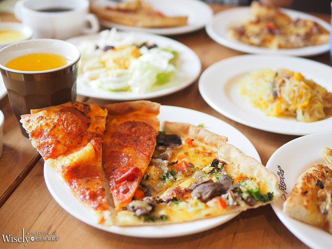 《PIZZA HUT。必勝客歡樂吧台灣季》台味與美式的美妙相遇，與姐妹淘享用豐盛的比薩之旅