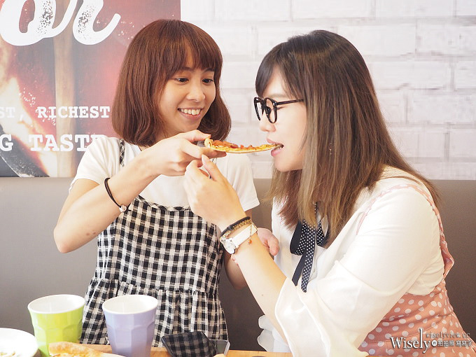 《PIZZA HUT。必勝客歡樂吧台灣季》台味與美式的美妙相遇，與姐妹淘享用豐盛的比薩之旅