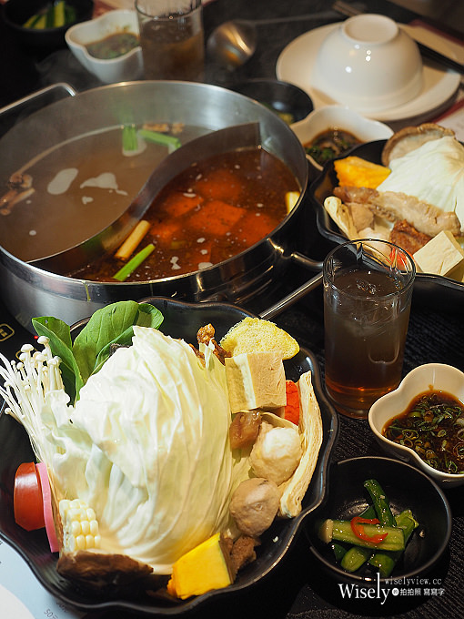 《台北大安。捷運忠孝敦化站》清麻辣：可單人獨享頂級A5日本和牛的麻辣鴛鴦火鍋