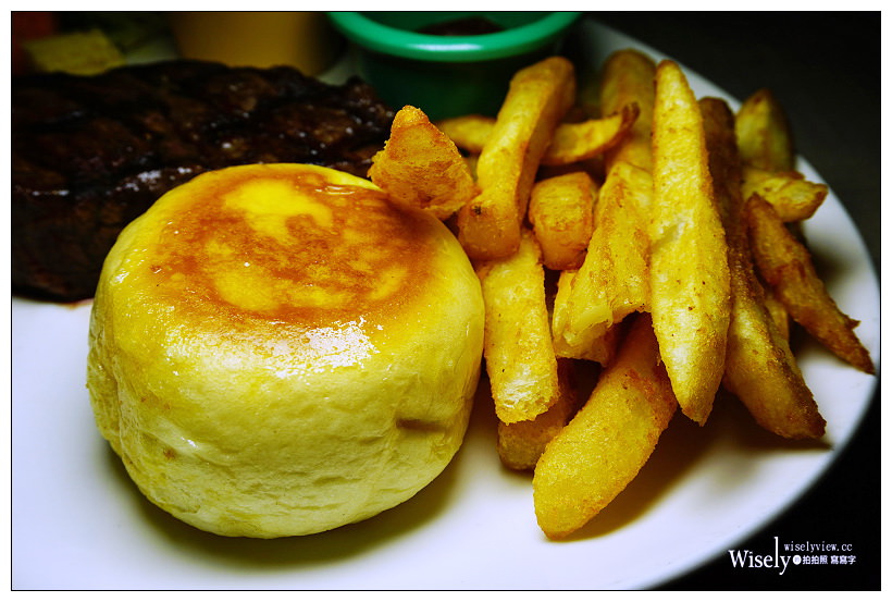 《歇業》小惡魔炭燒牛排：平價CHOICE美牛，與濃湯甜點飲料吃到飽