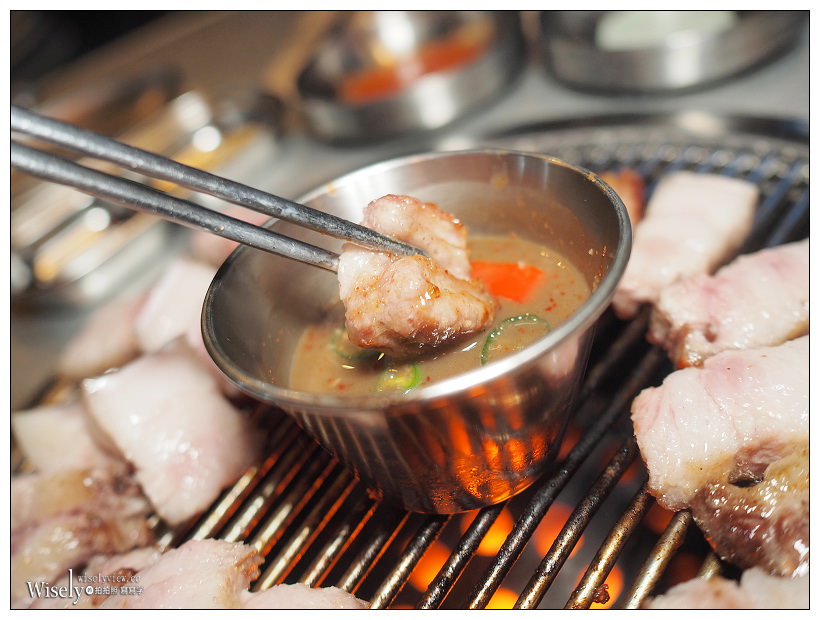 《濟州美食。三兄弟烤肉》GD權志龍推薦，YG娛樂小鎮美味濟州黑豚燒肉