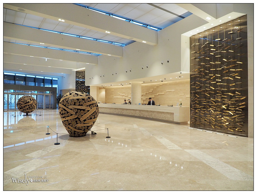 《濟州神話世界藍鼎酒店。Jeju Shinhwa World Landing Resort‎》舒適商務房型，近遊樂園與美食街