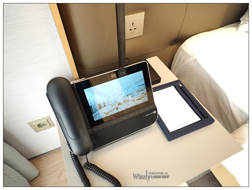 《濟州神話世界藍鼎酒店。Jeju Shinhwa World Landing Resort‎》舒適商務房型，近遊樂園與美食街