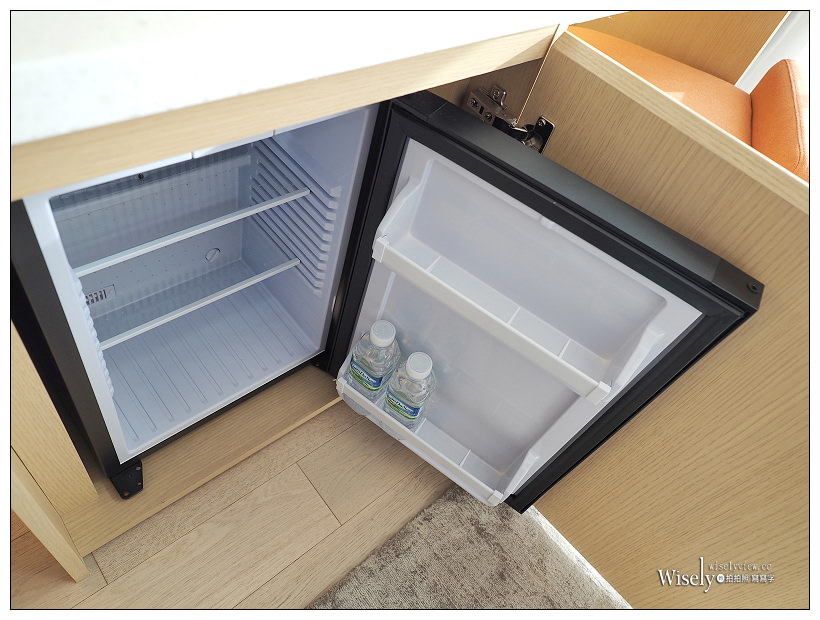 《濟州神話世界藍鼎酒店。Jeju Shinhwa World Landing Resort‎》舒適商務房型，近遊樂園與美食街